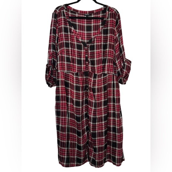 Torrid NWOT Plaid Shirt Dress 2X black
/burgundy - Picture 5 of 6